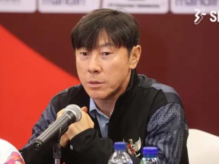 PSSI Pecat Shin Tae-yong Jelang Laga Krusial Kualifikasi Piala Dunia: Langkah Berisiko?