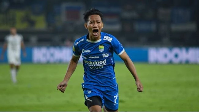 Sebelum Debut dengan Timnas Senior di Bawah Era Patrick Kluivert, Beckham Putra Tampil Santai dan menikmati Momennya
